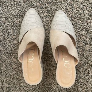 Womens slip on shoes